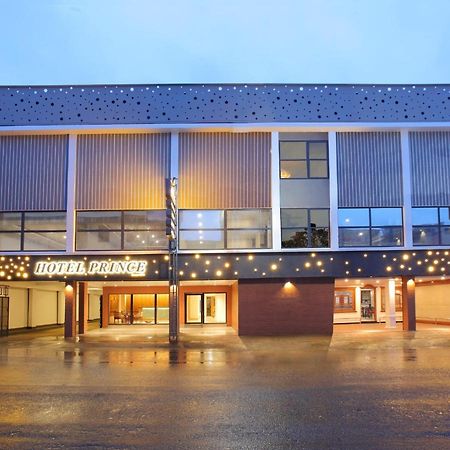 Hotel Prince Kāladi Zewnętrze zdjęcie