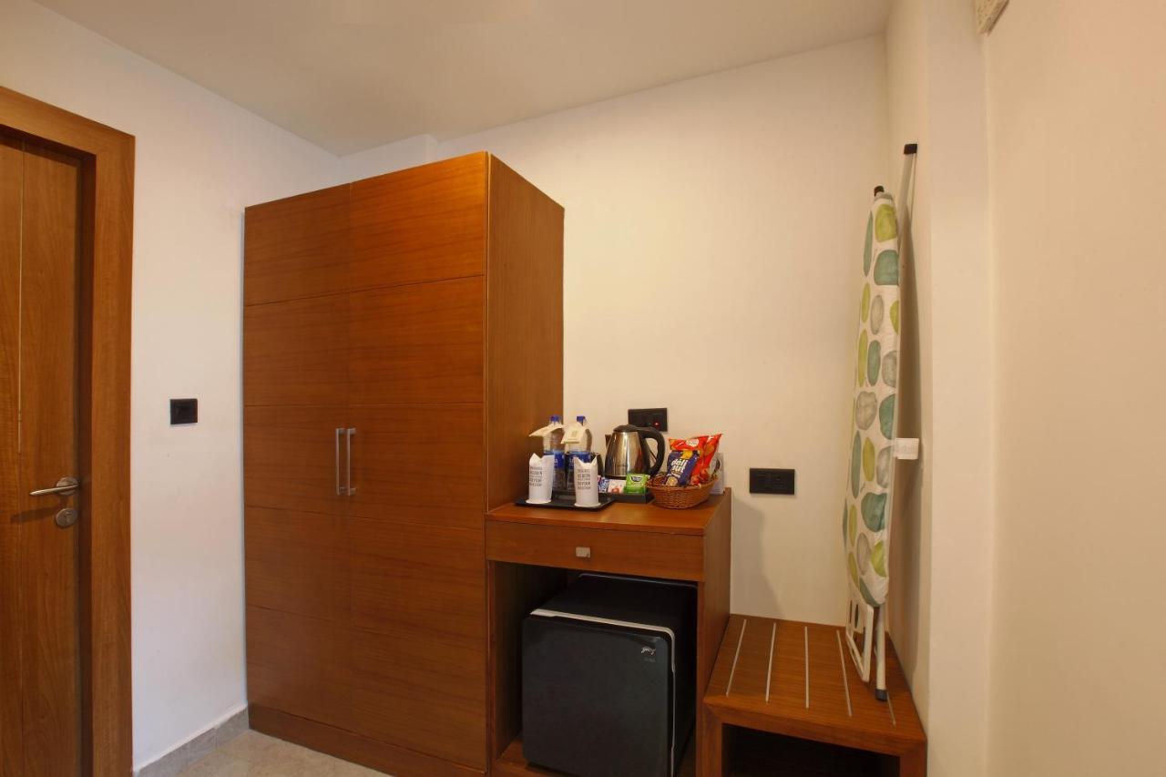 Hotel Prince Kāladi Zewnętrze zdjęcie