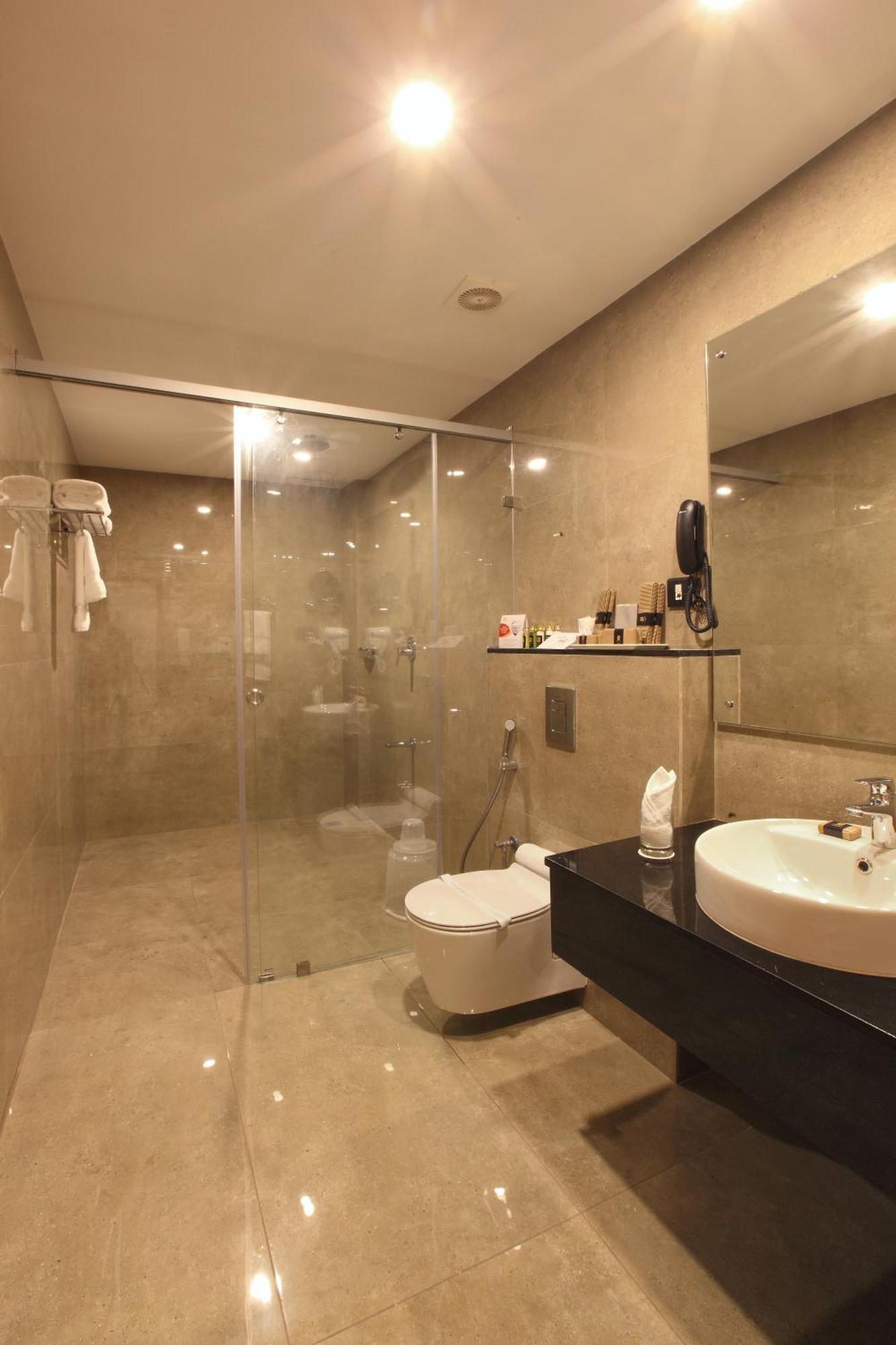 Hotel Prince Kāladi Zewnętrze zdjęcie